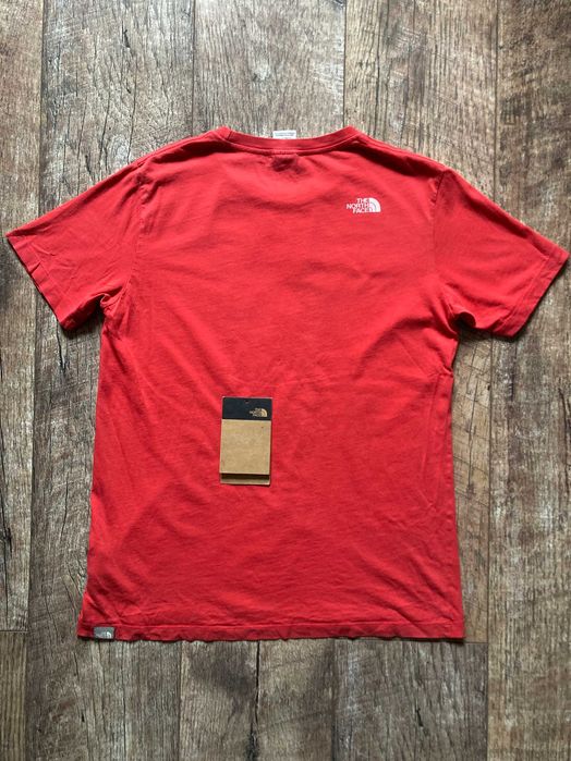 Футболка The North Face
