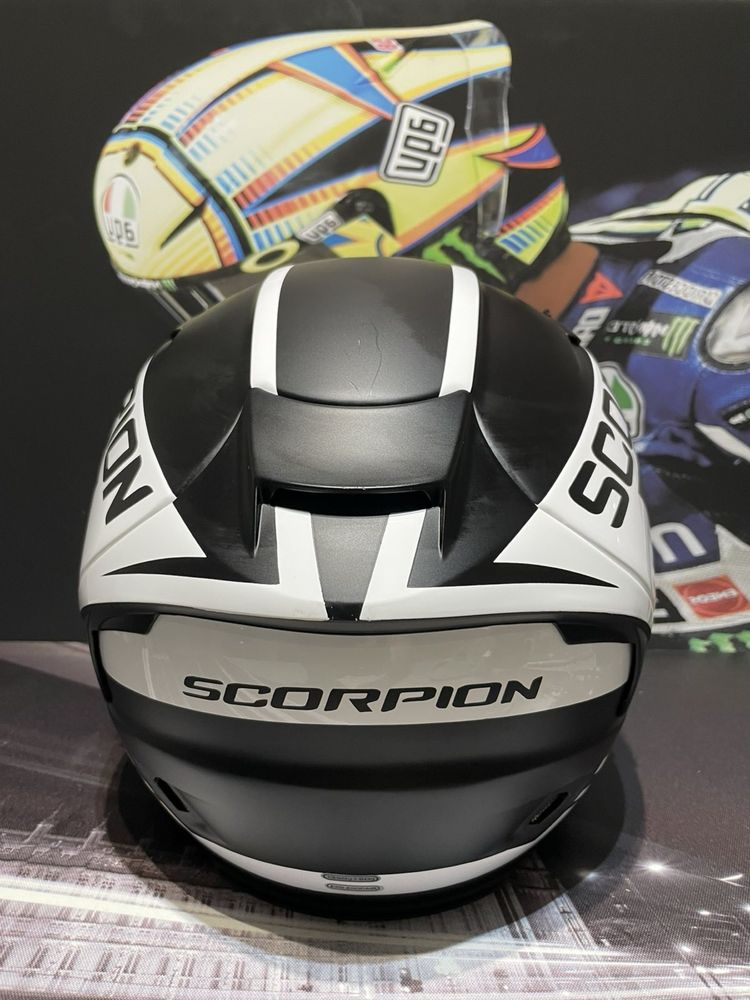 Мотошолом шлем Scorpion Exo-2000 (agv shoei shark hjc xlite ls2 mt)