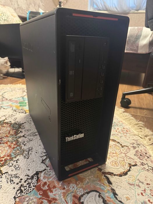 Lenovo ThinkStation P500 1650v3 / 32Gb DDR4 / Quadro K4200 / 650W