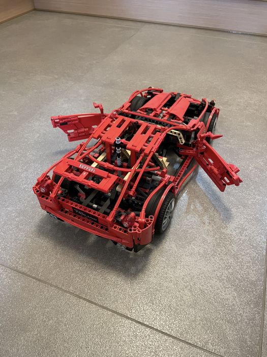 LEGO Technic Wyścigówka Ferrari 599 GTB Fiorano 2007