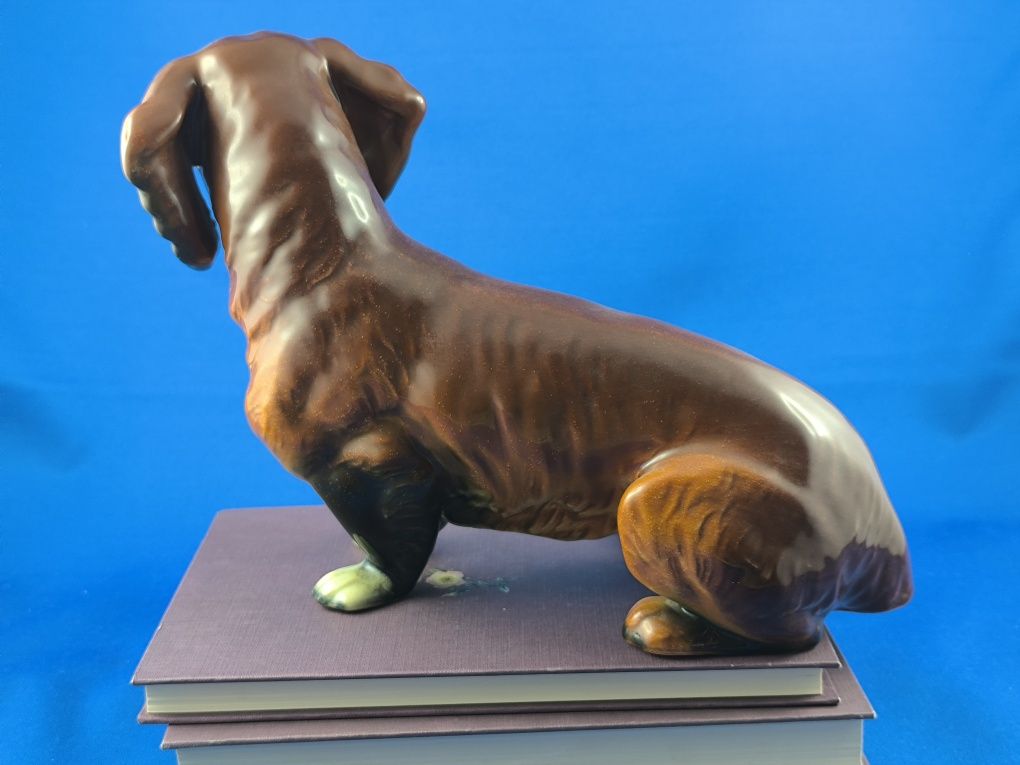 Porcelanowy pies, jamnik długowłosy Goebel