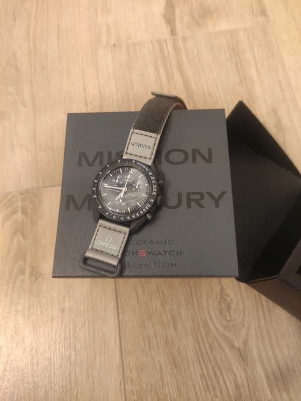 Omega x Swatch Mercury SO33A100 TechNova - Hologram 3D