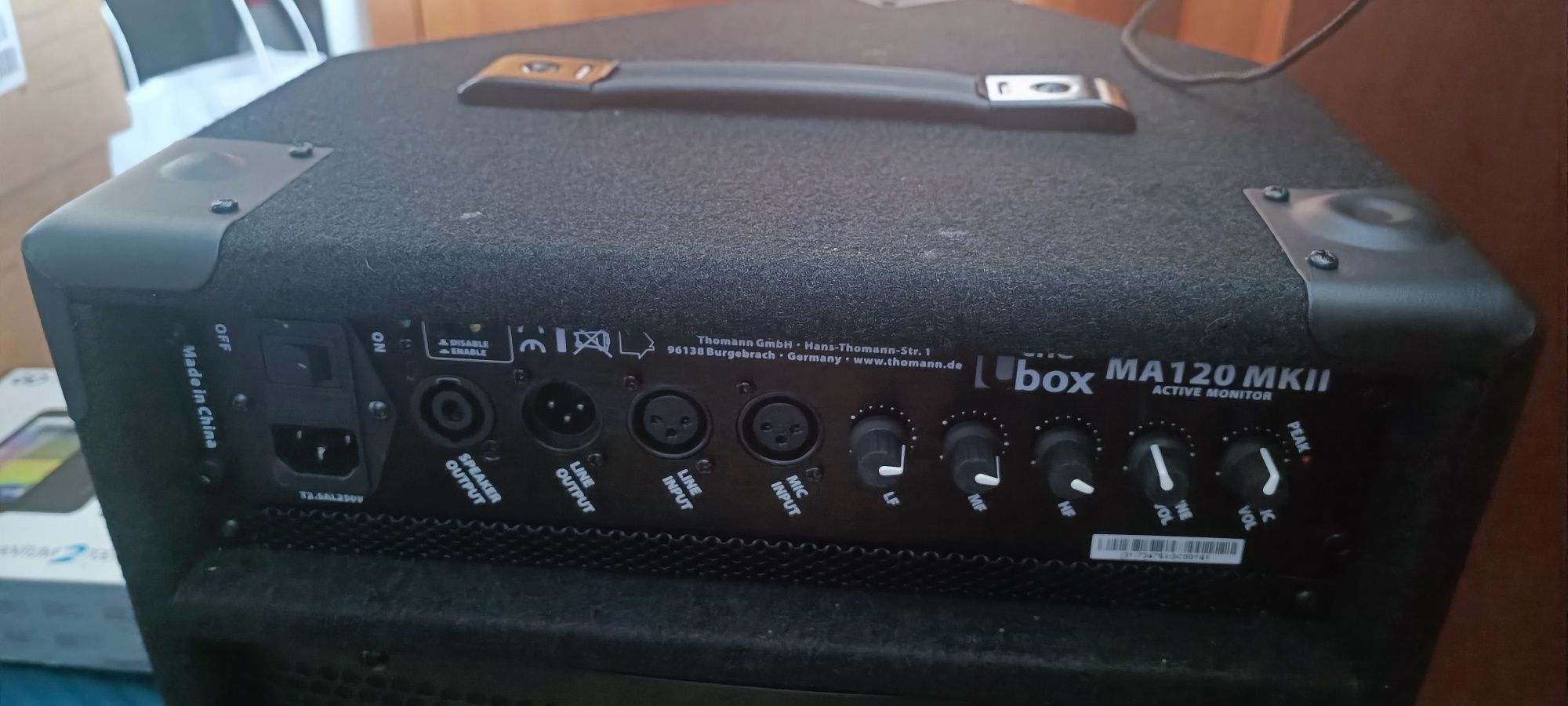 Monitor de palco ativo the box MA120 MKII.