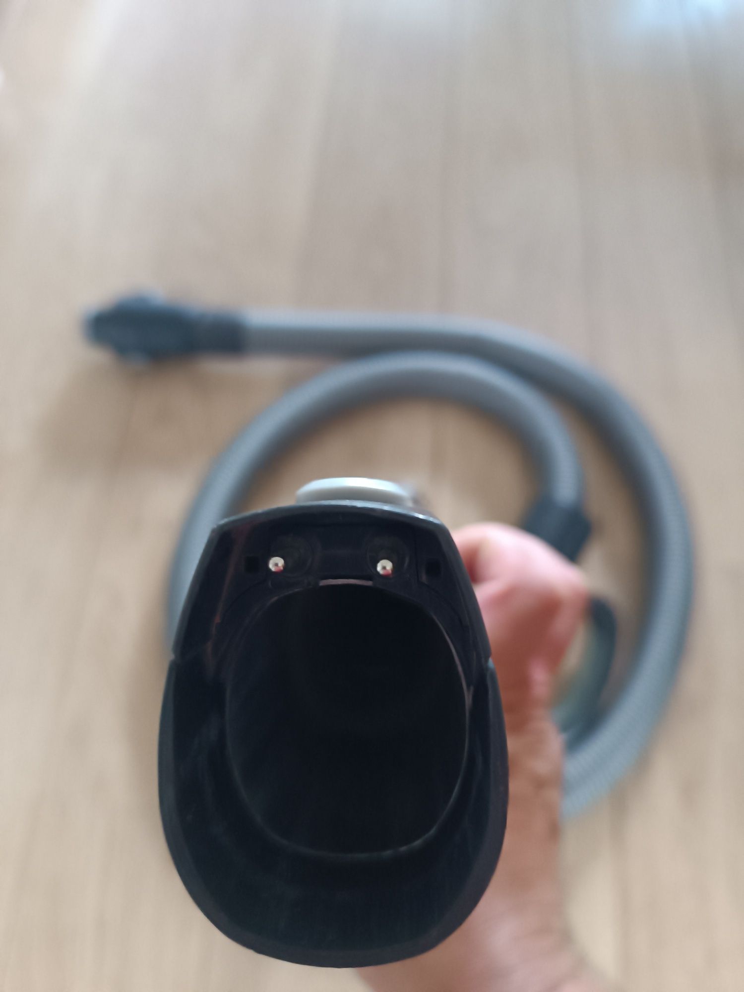 " Odkurzacz Electrolux, AEG - rączka, uchwyt, wąż ,rura ze sterowaniem