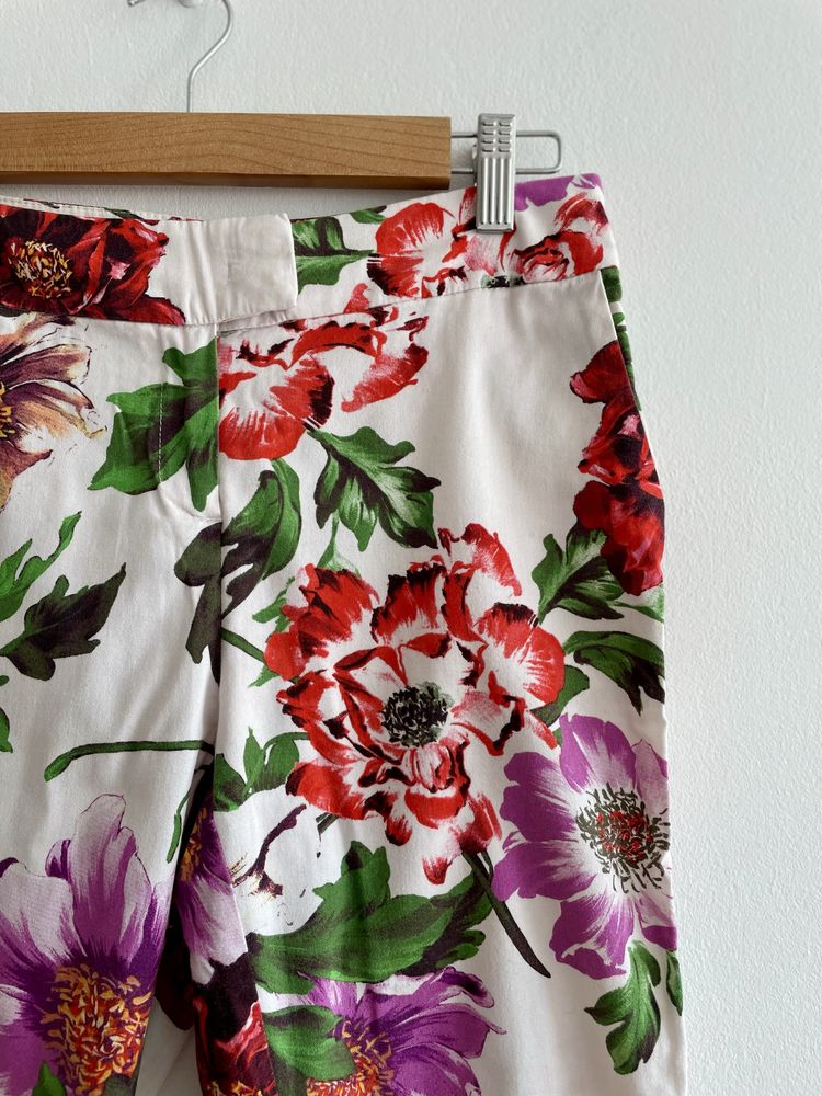 Spodnie eleganckie chinosy cygaretki w kwiaty wiosna