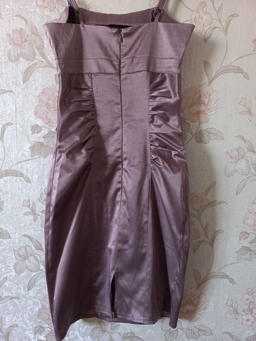 Нарядные вечерние/коктейльные платья