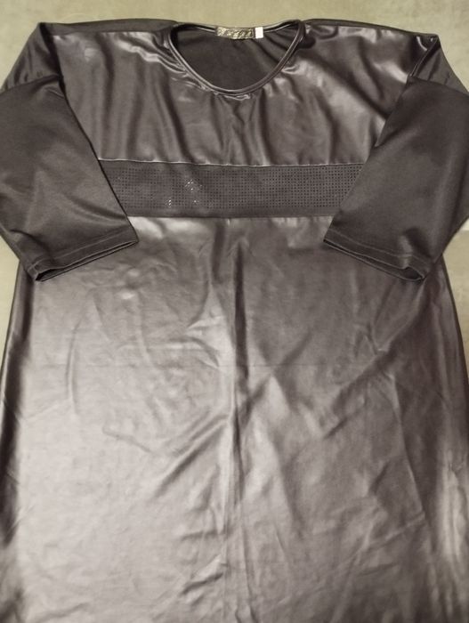 Стильна туніка з екошкіри
