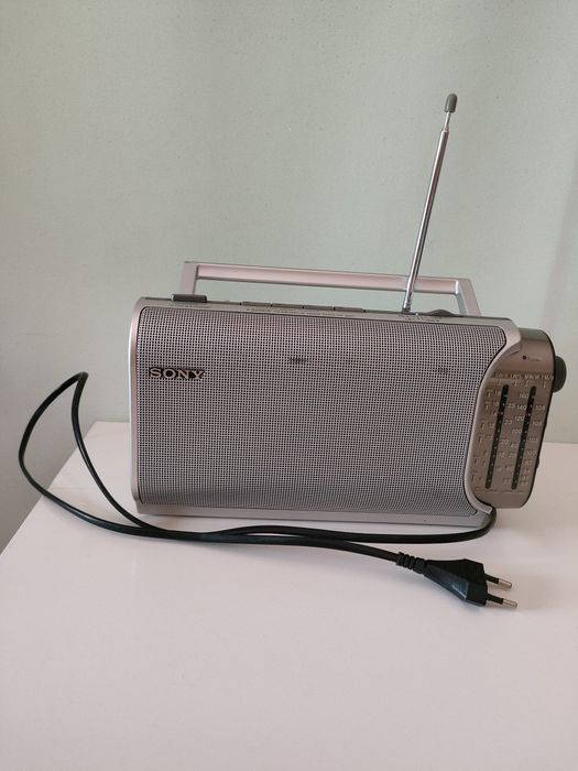 Radio Sony ICF-904L