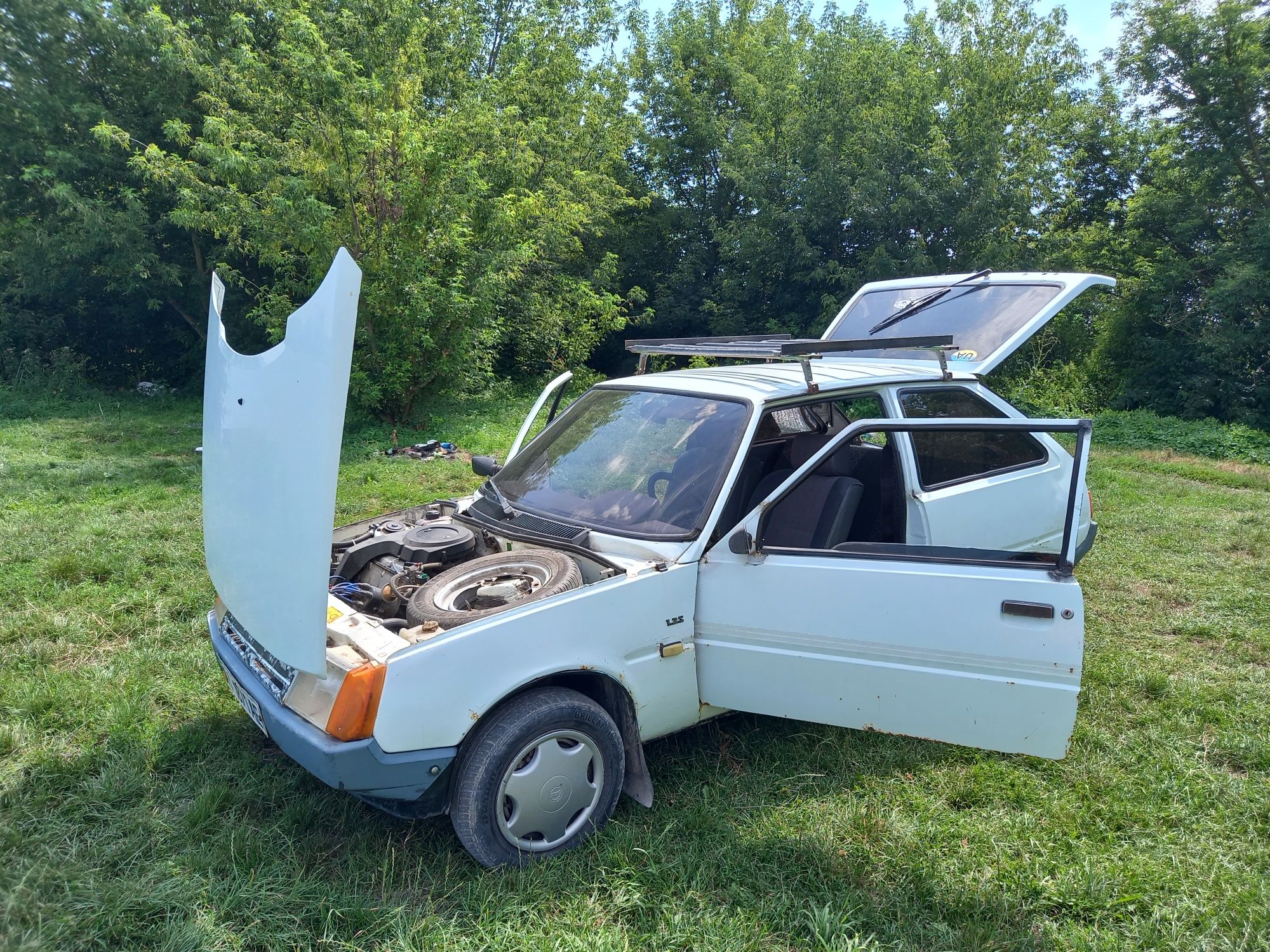 Продам таврію  .