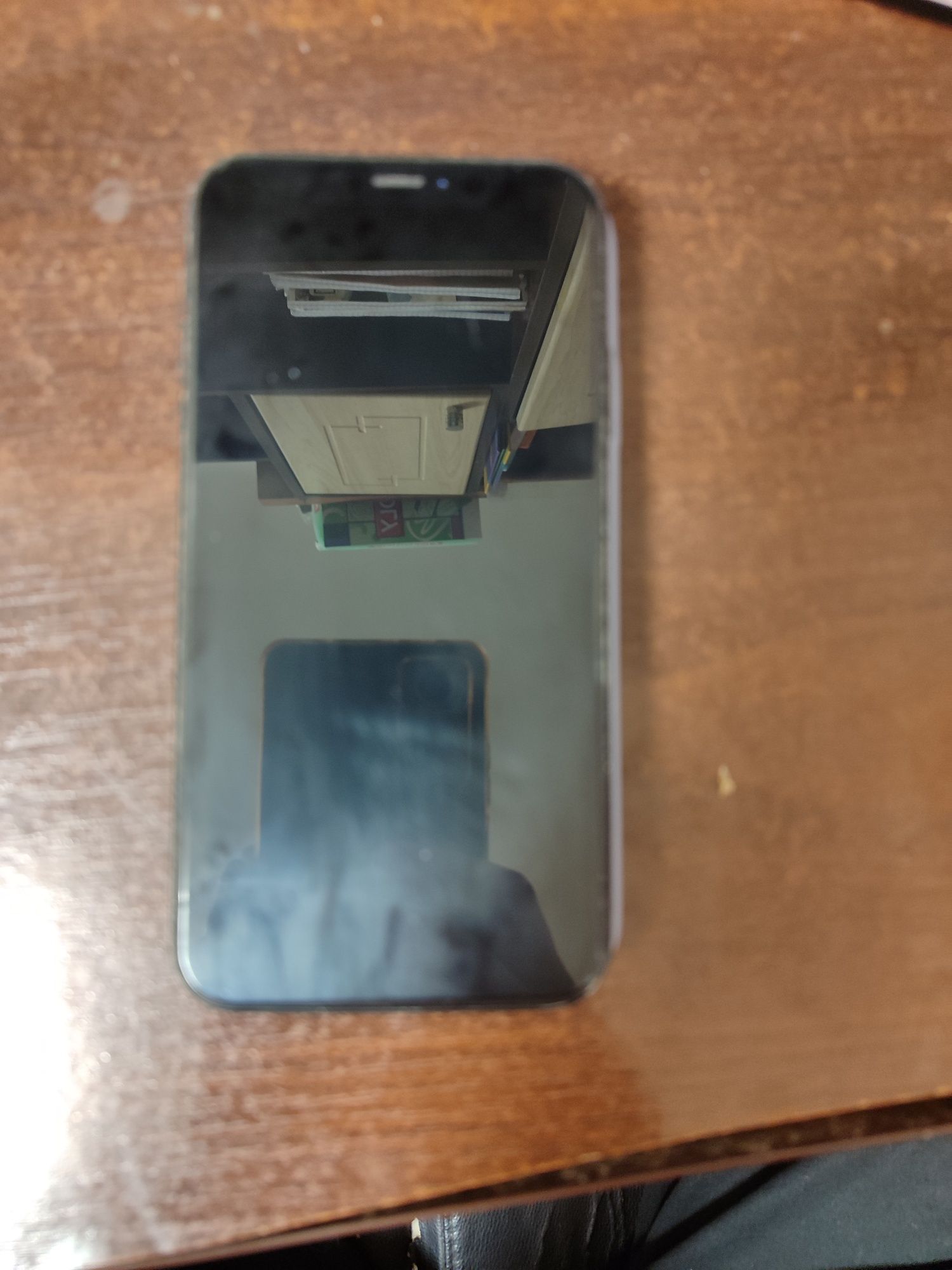 Iphon Xr 128 gb.