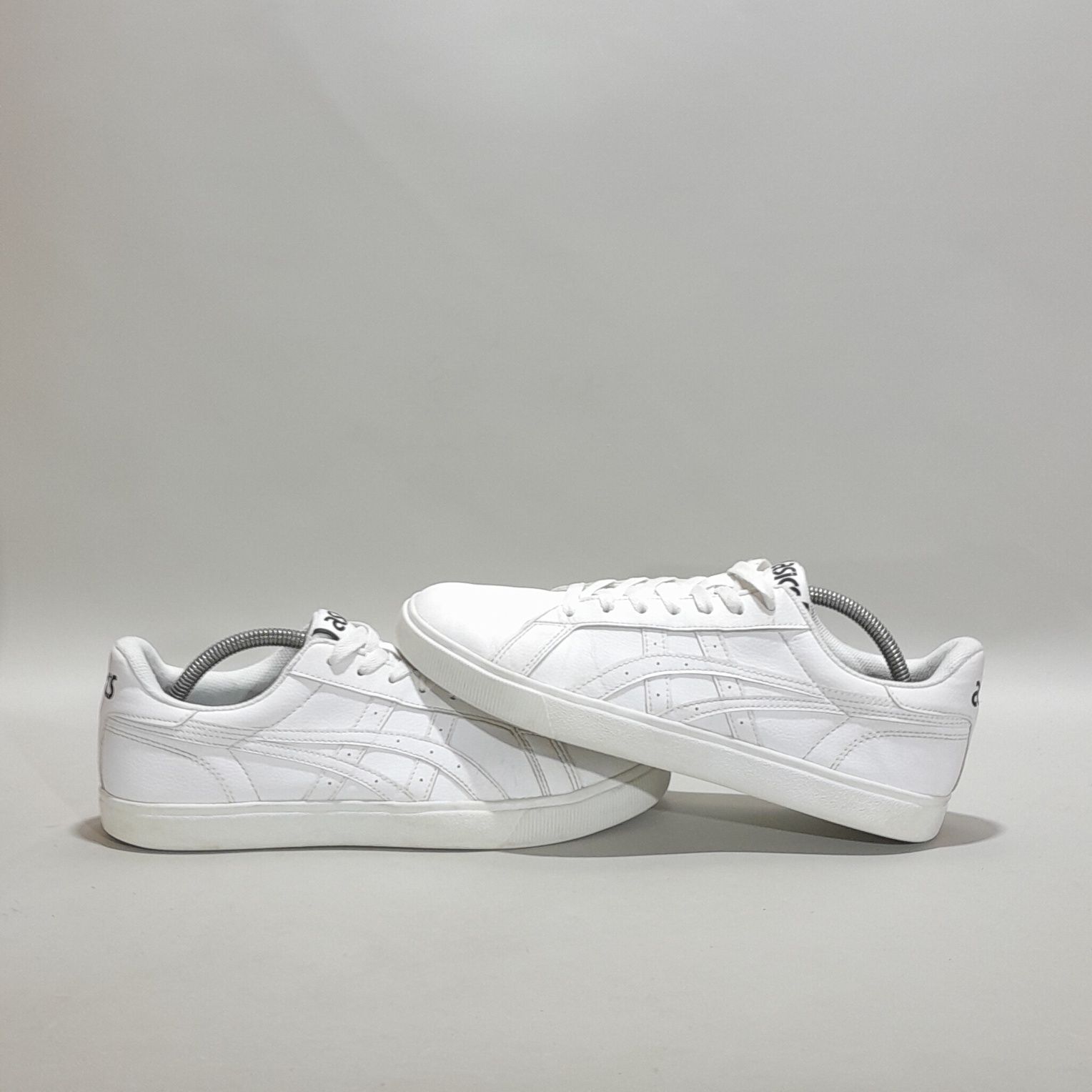 Кроссовки Asics  размер 42.5 оригинал