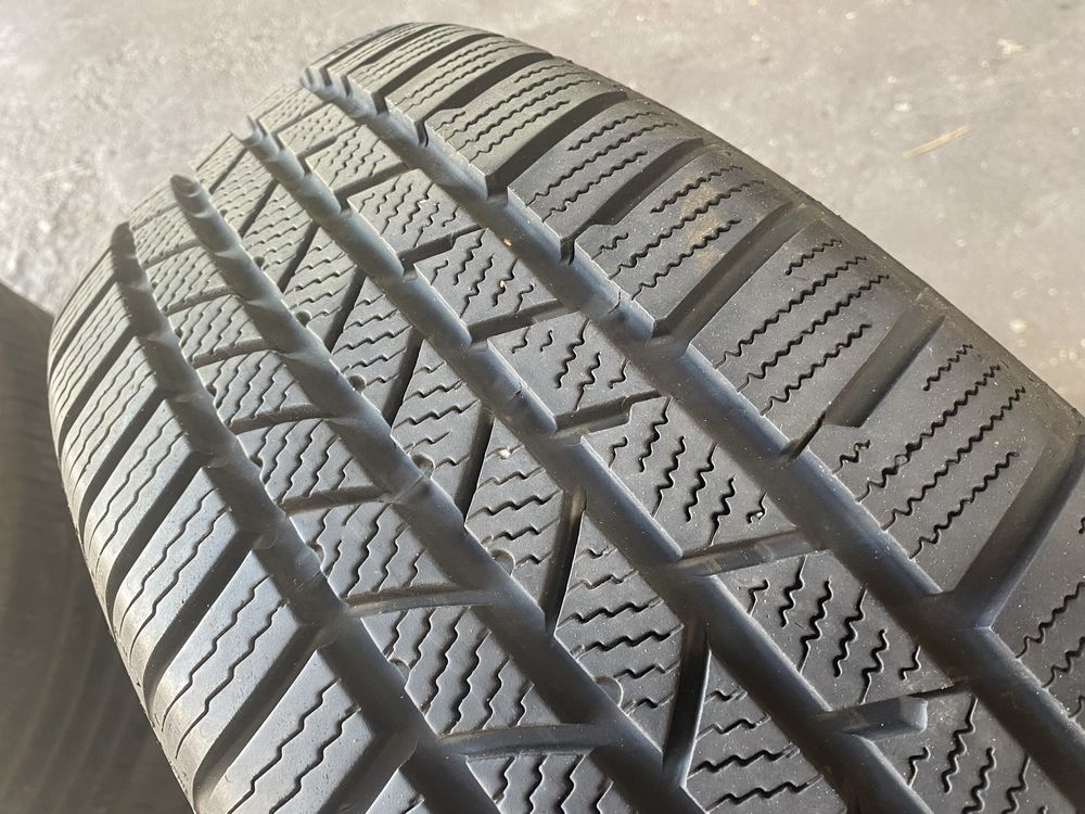 Opony zimowe Continental CrossContact Winter 225/65 R17 2szt. 2017r.