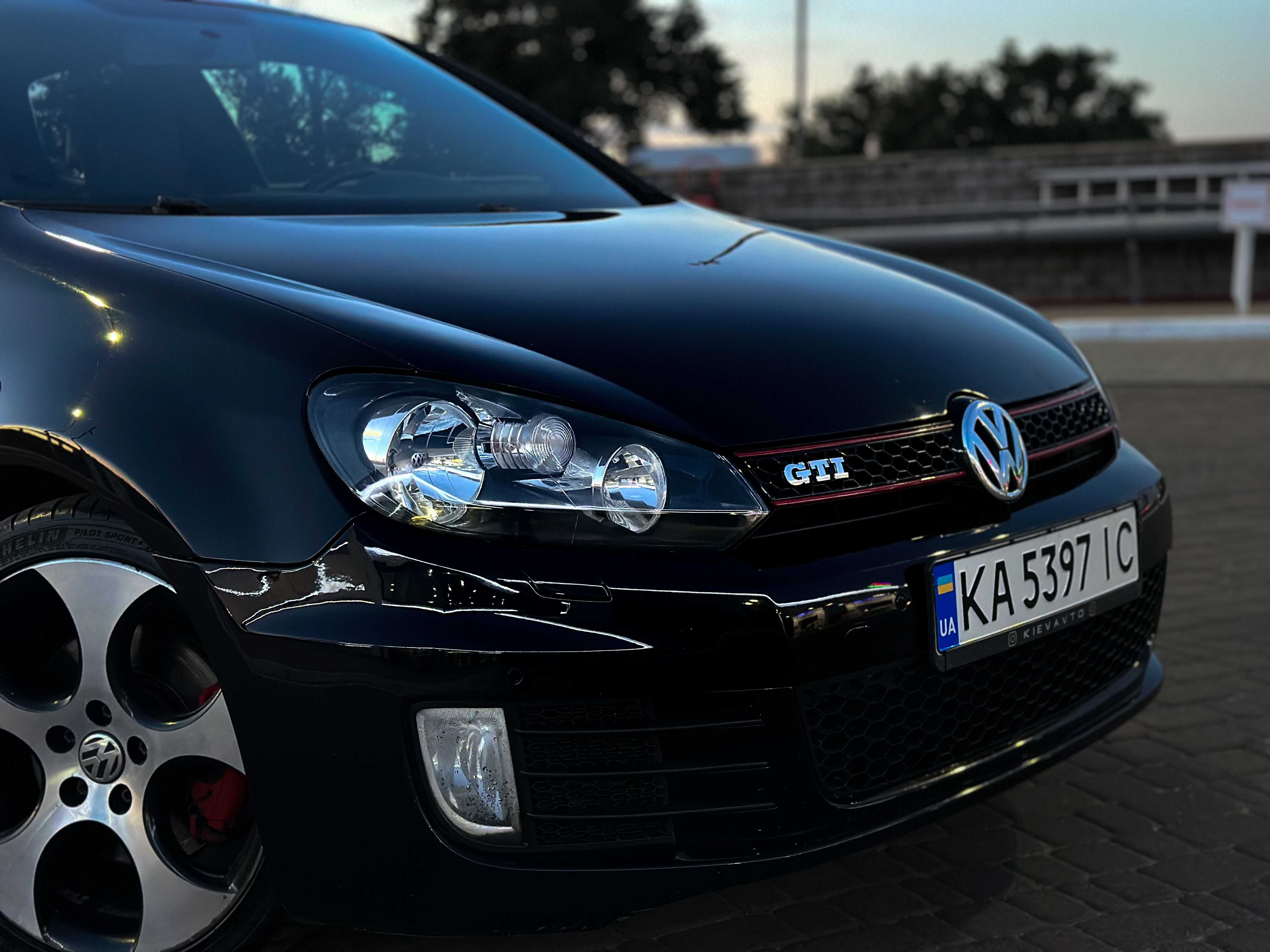 Volkswagen Golf GTI 6