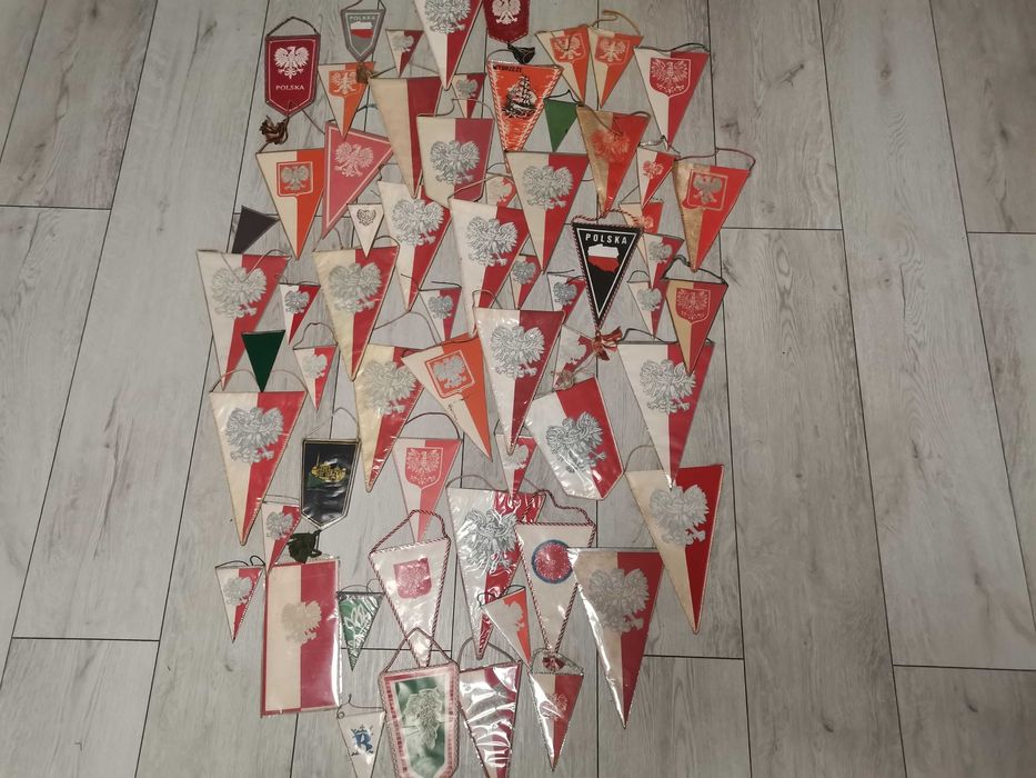 Proporczyki duże i średnie, herby miast duży zestaw 61 sztuk PRL