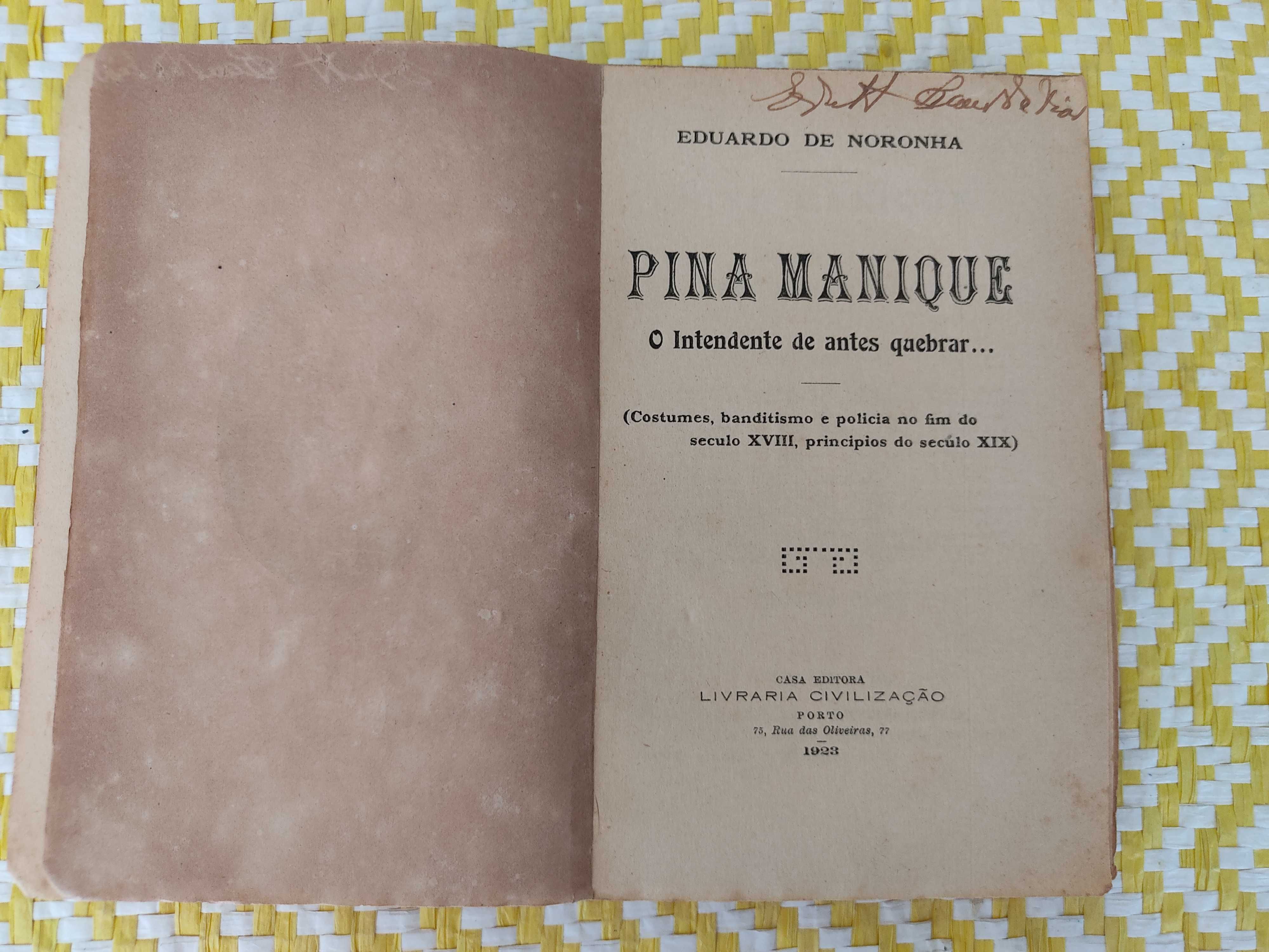 PINA MANIQUE O Intendente de antes quebrar que torcer.