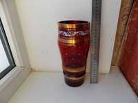 Подарочная ваза времен СССР цветное рубиновое стекло позолота