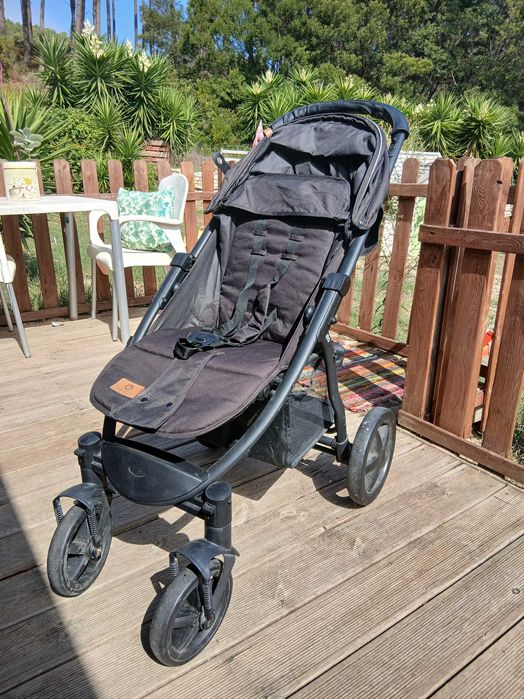 Carrinho de bebê todos os terrenos
