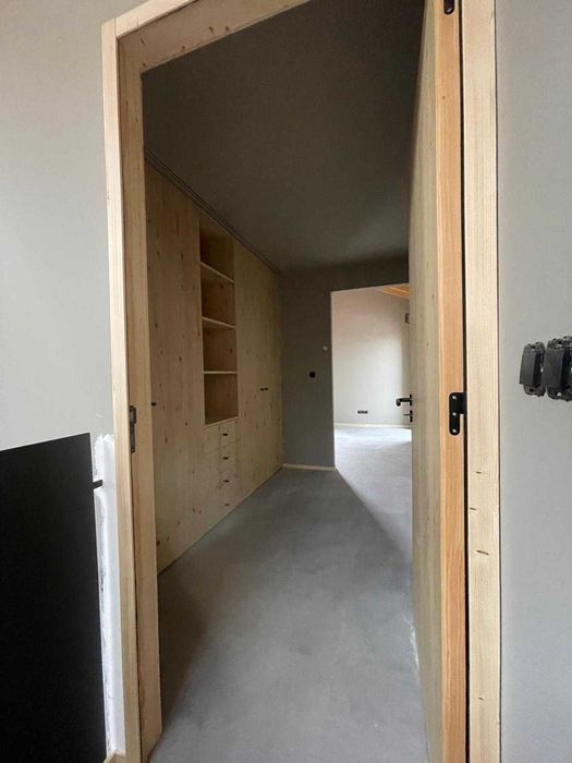 Montagem de Mobiliário e Carpintaria