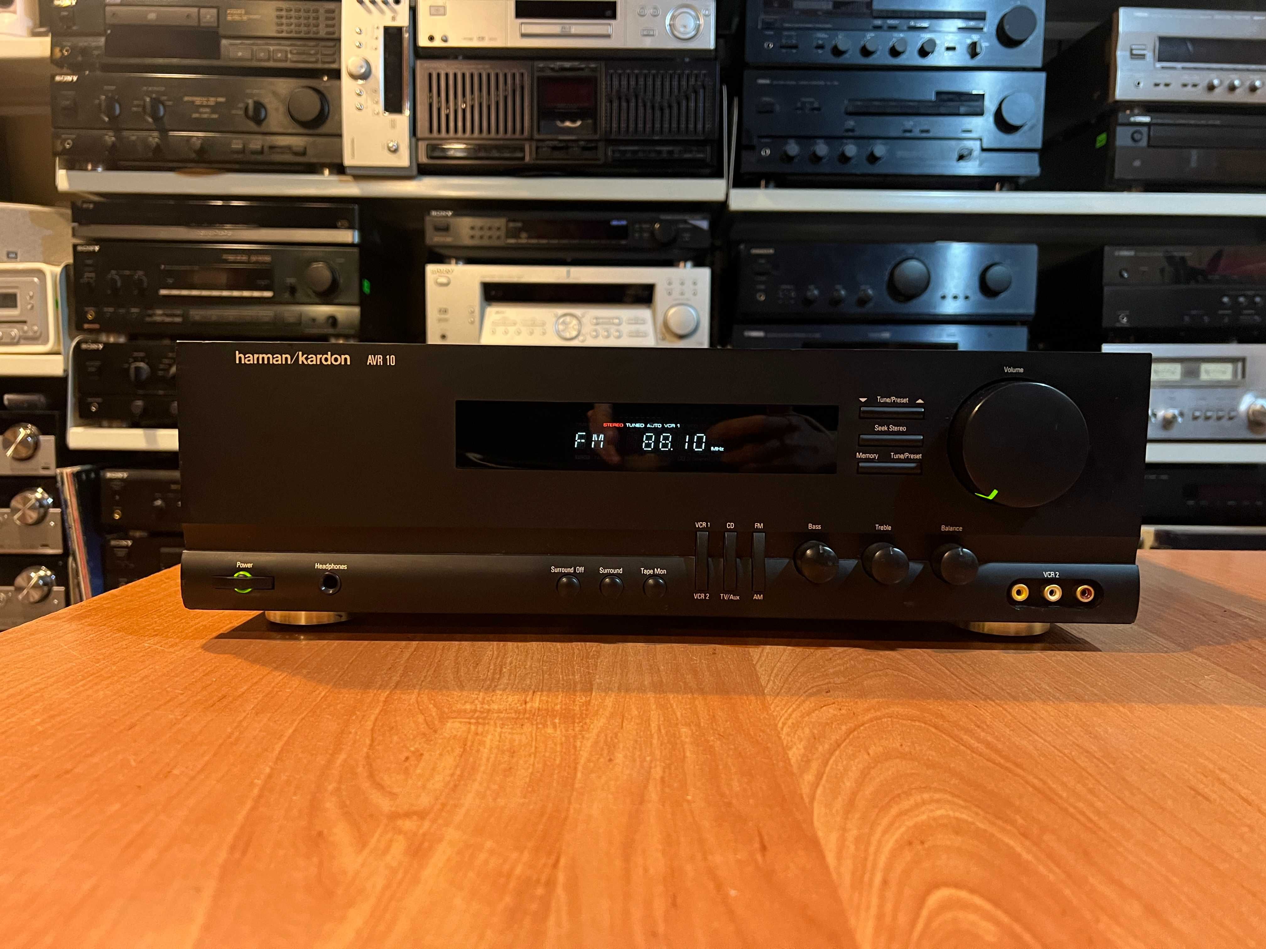 Amplituner Harman/Kardon AVR 10 Audio Room
