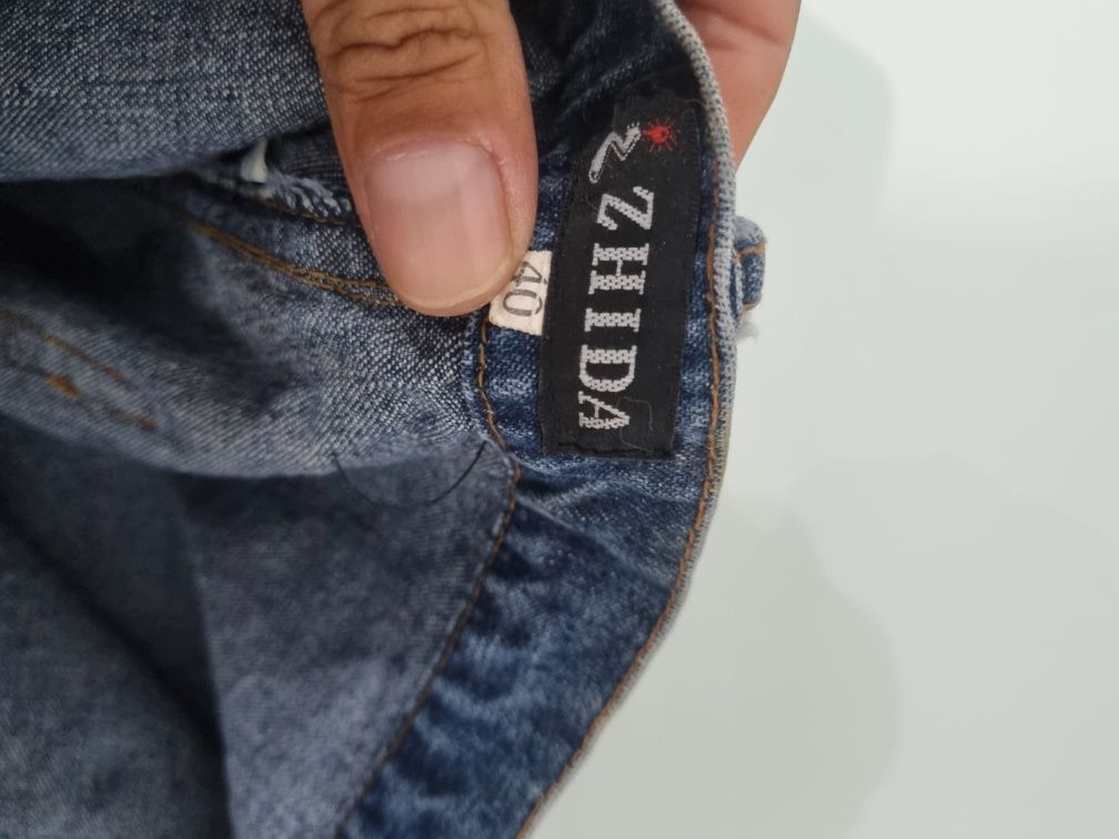 Calça de Mulher Tamanho 40 bom estado