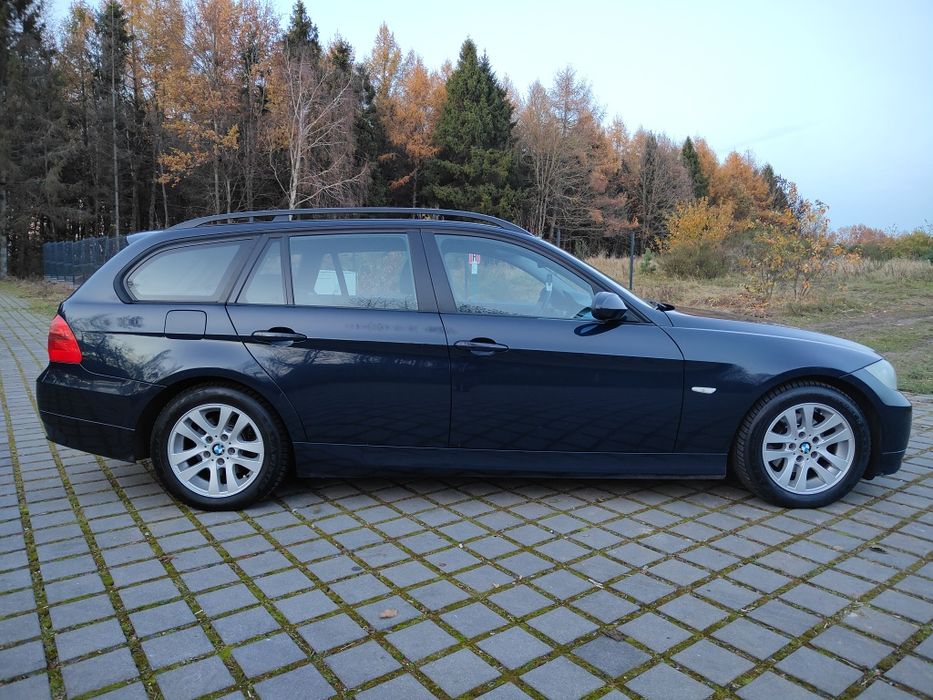 BMW e91 2.0 130KM