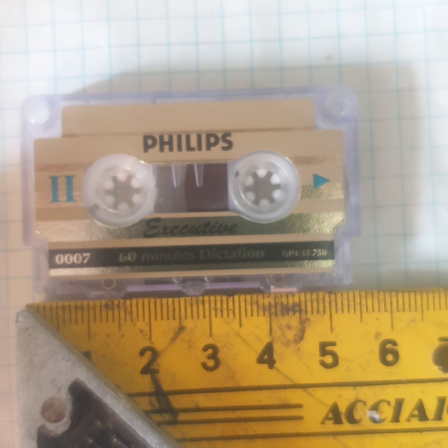 Philips LFH 0007, Mini Micro Cassette Executives,

mini kasety, Origin