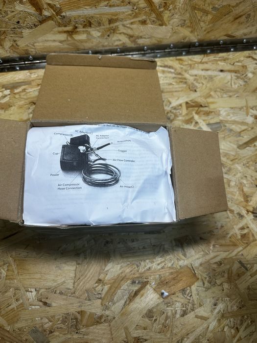 Аерограф з компресором в наборі