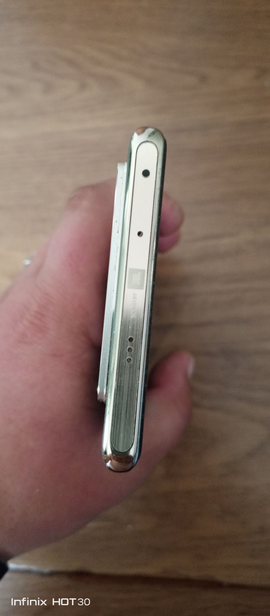 Продам телефон Infinix note 40 pro
