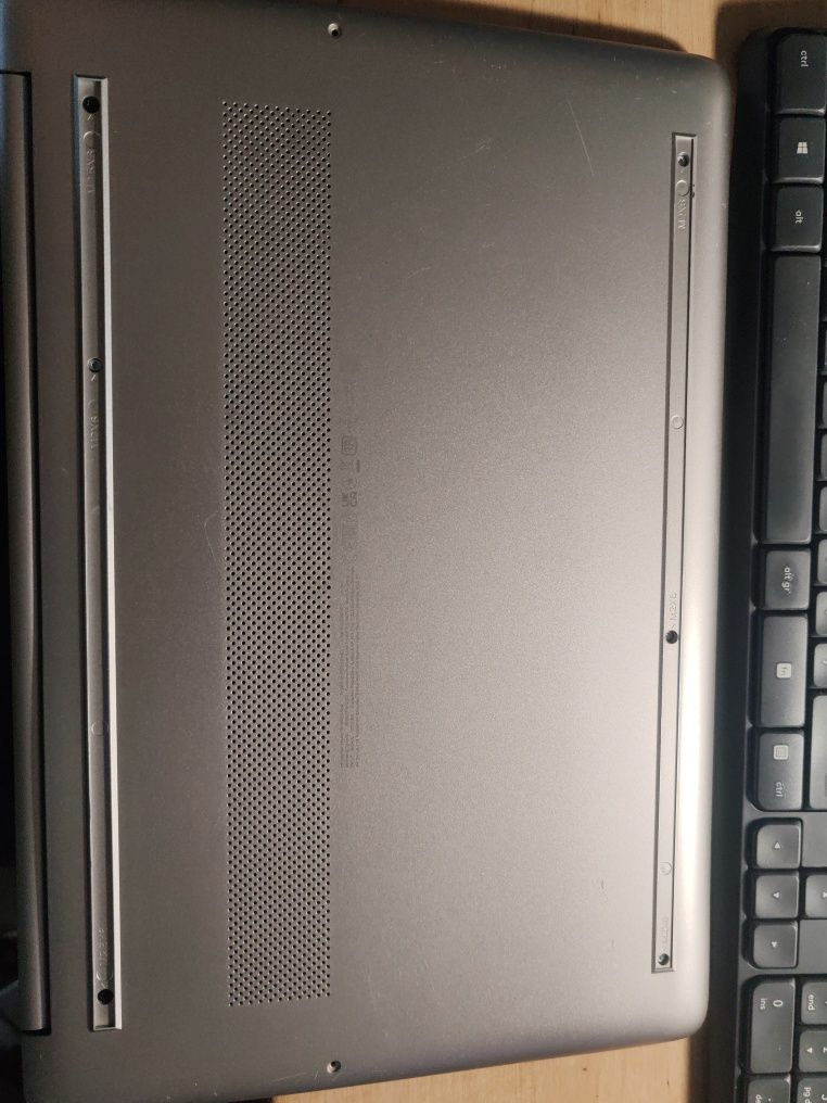 Hp 15s-fq2204mw uszkodzony