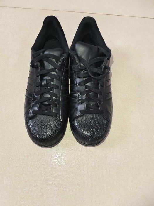 Buty sportowe męskie adidas model Superstar, rozmiar 42