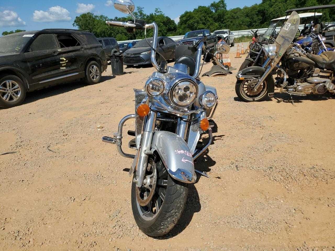 Harley-Davidson FLHR 2019
