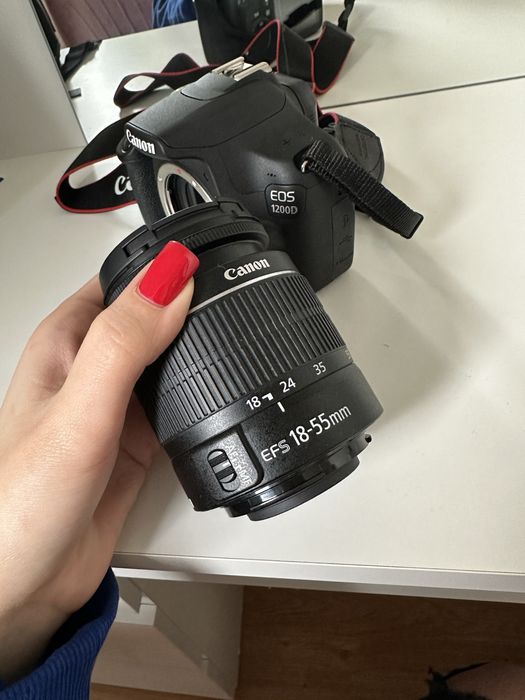 Aparat Canon 1200D + zestaw