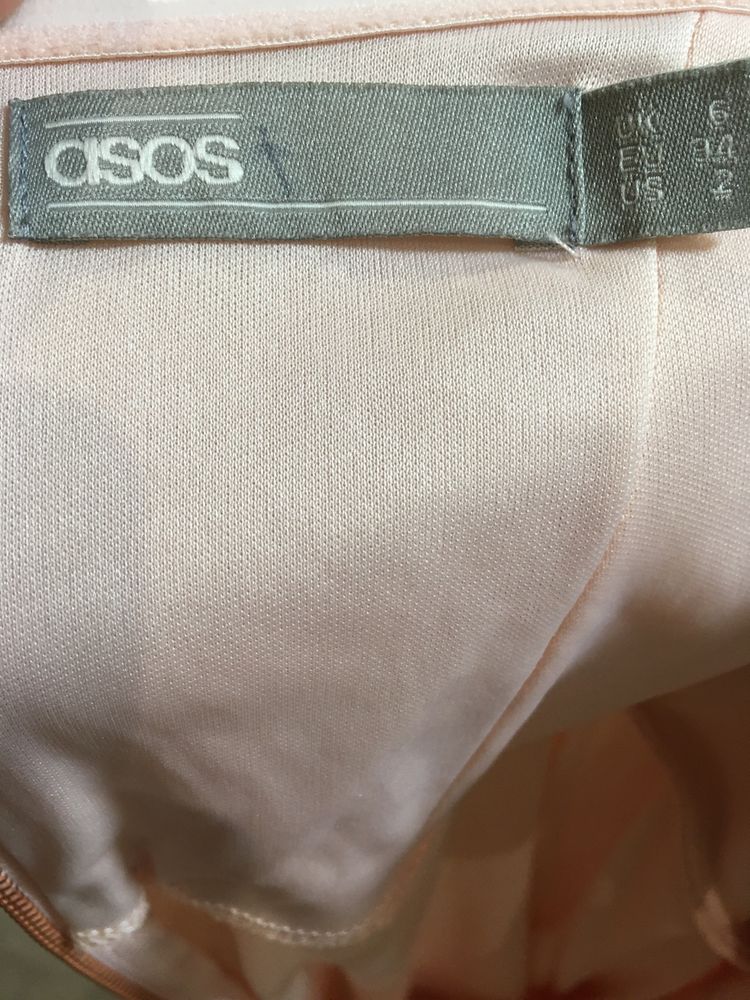 Коктейльное платье от ASOS