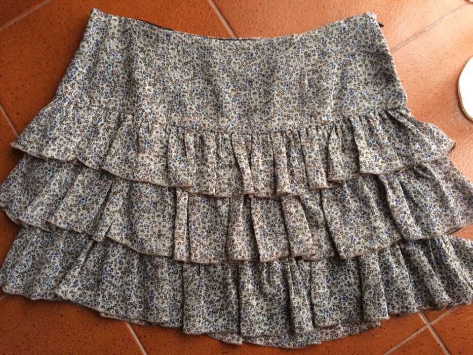 Saia folhos Zara