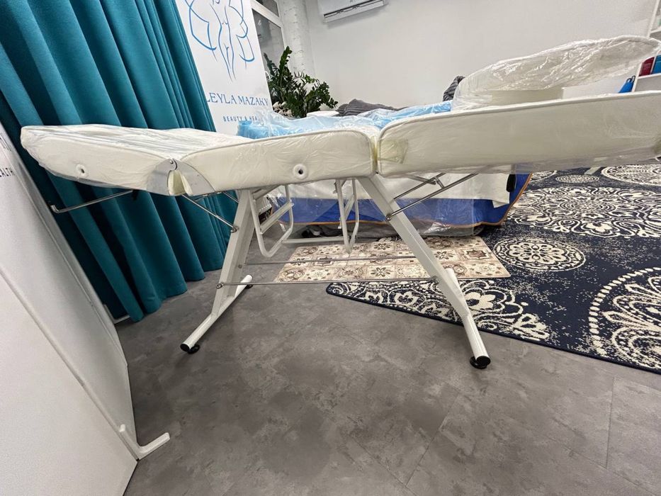 Професійні кушетки для масажу, косметології