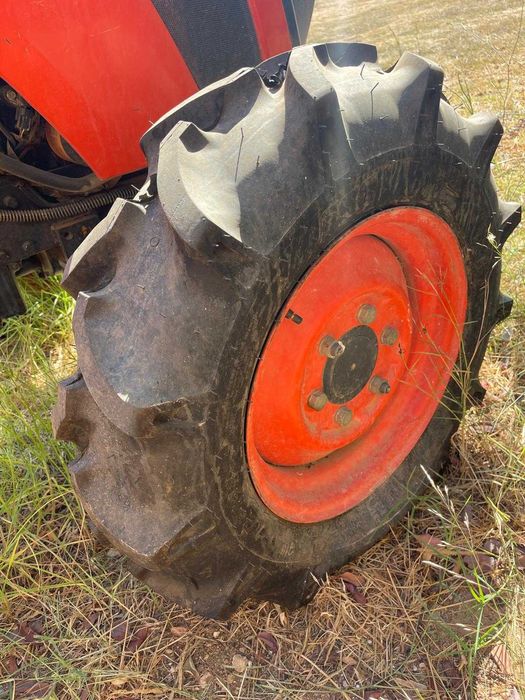 Kioti DS4510  45cv + 5 Alfaias