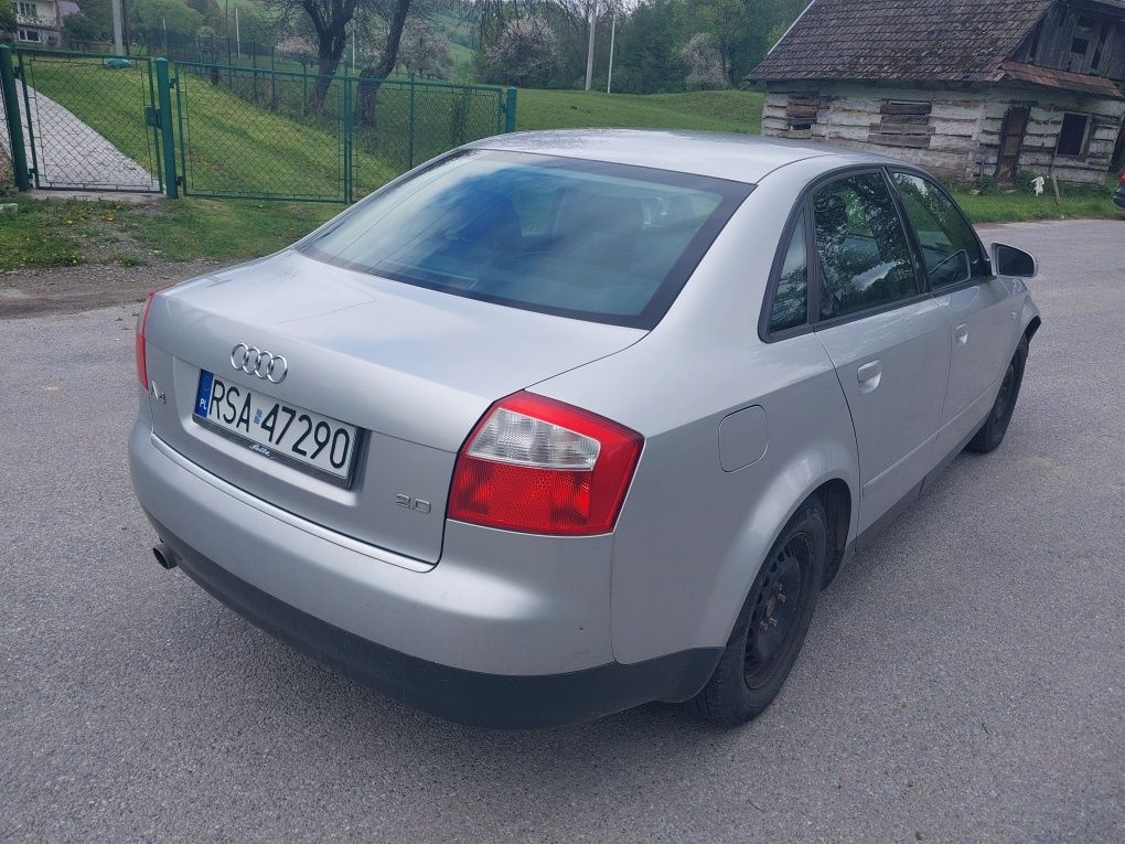 Audi a4 b6 2.0 benzyna 130km ALT 198 tys przebiegu