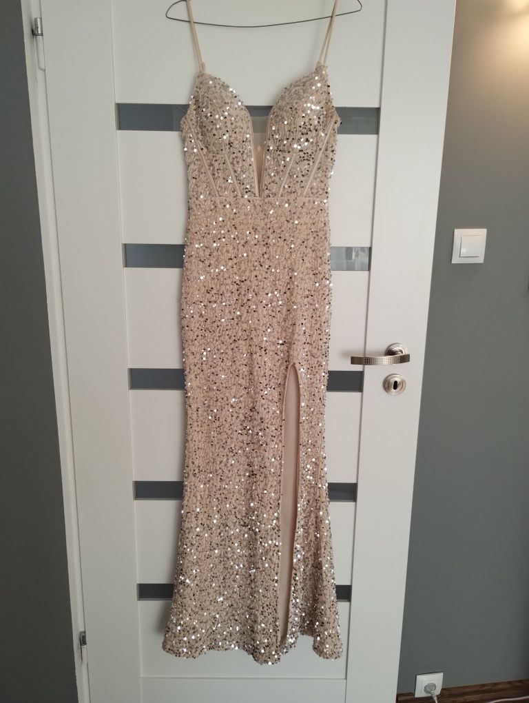 Sprzedam elegancką sukienkę S/M