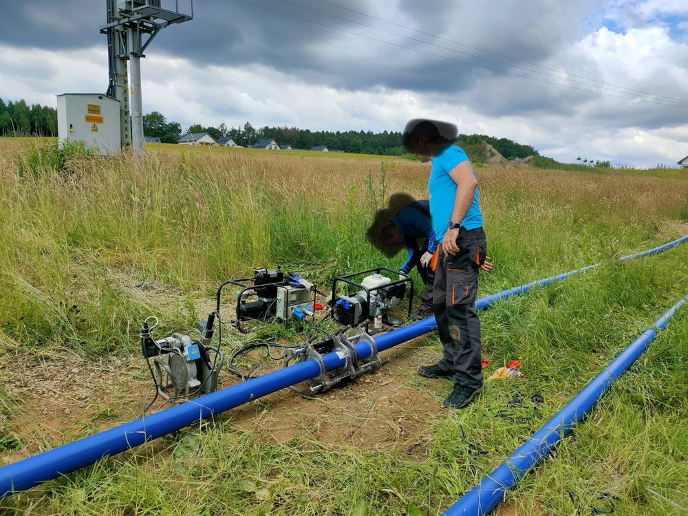 Przyłącza wodociagowe kanalizacyjne gazowe