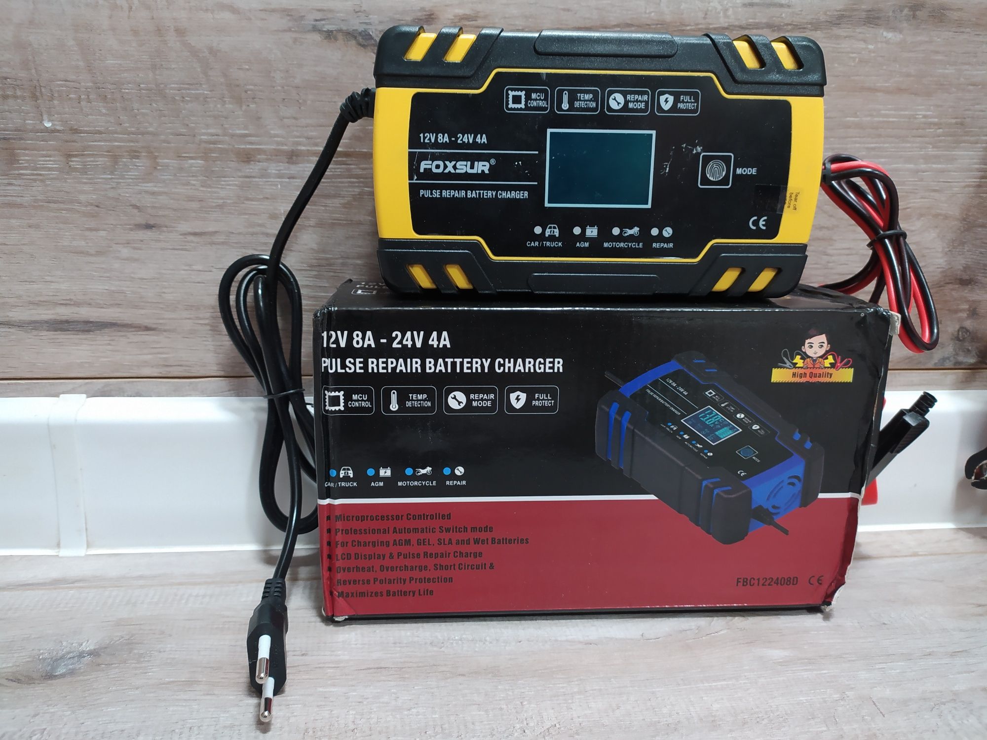 FOXSUR  12V 24V - импульсное зарядное устройство