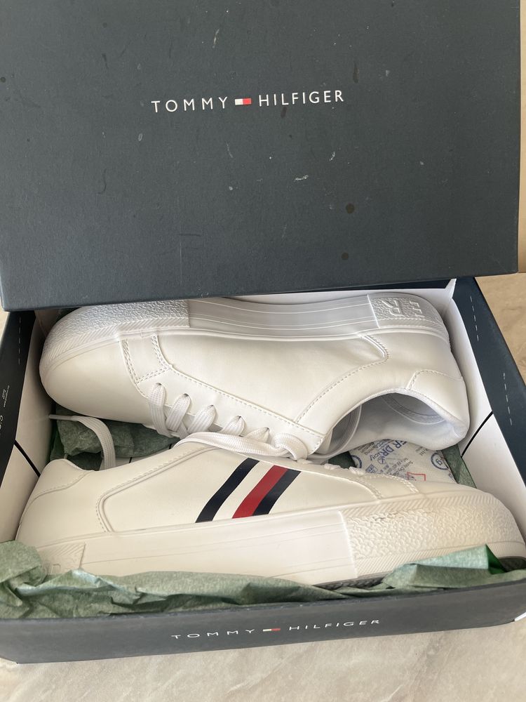 Красовки (кеди) Tommy Hilfiger модель TWELVIE-C