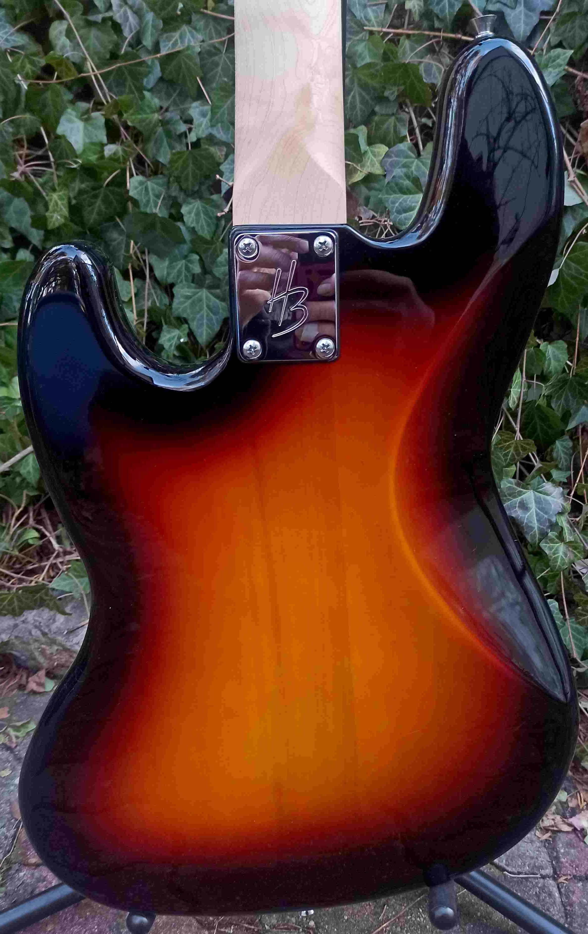 Nowa gitara basowa JB-20 SB Standard