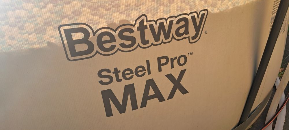 Basen stelażowy okrągły 366x100 Bestway z pompą i podgrzewaczem.