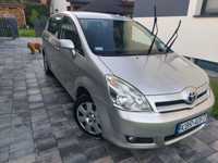 Toyota Corolla Verso 2004 1.8 Benzyna