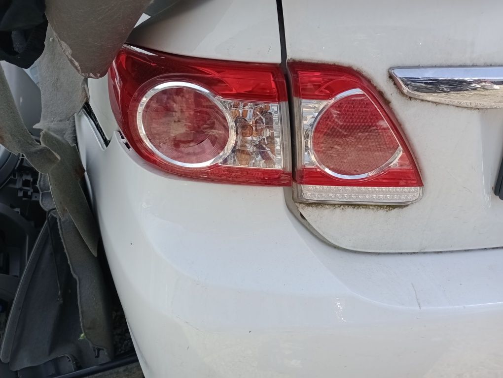 Задні ліхтарі стопи Toyota Corolla