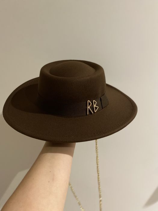 Капелюх новий котоновий