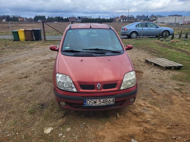 Renault Scenic 1,4 benzyna