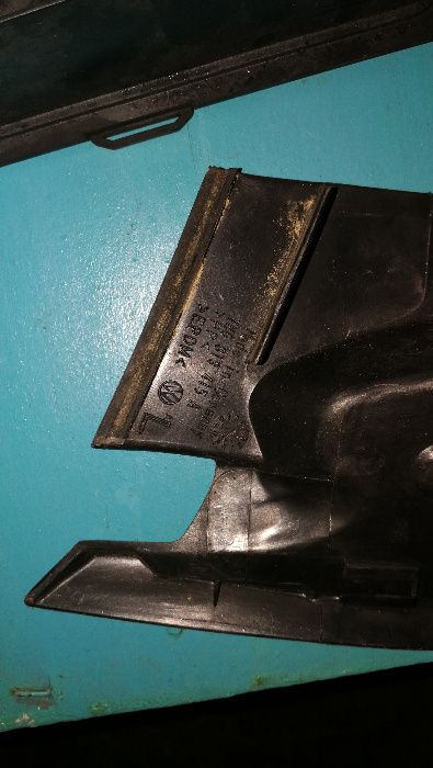 Воздухозаборник патрубок решетка кожух пластик VW T5 T5GP T6 Т5 Т6