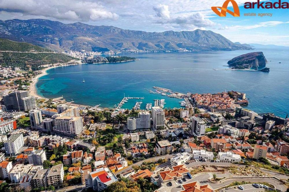 Продам квартиру в Чорногорії (Будва)з видом на море та гори!!! 50м2.