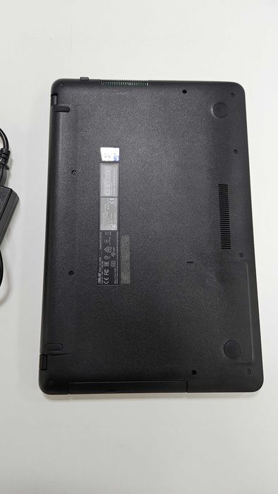 Laptop Asus F540M